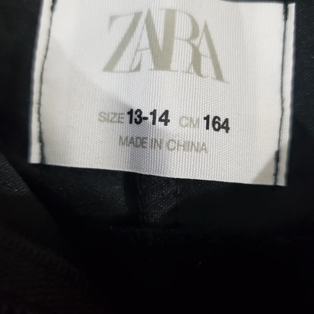 ZARA Black Woman's Hoodie - Picture 6 of 7